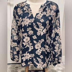 Gilli Floral Print Women's Top - Black and Cream